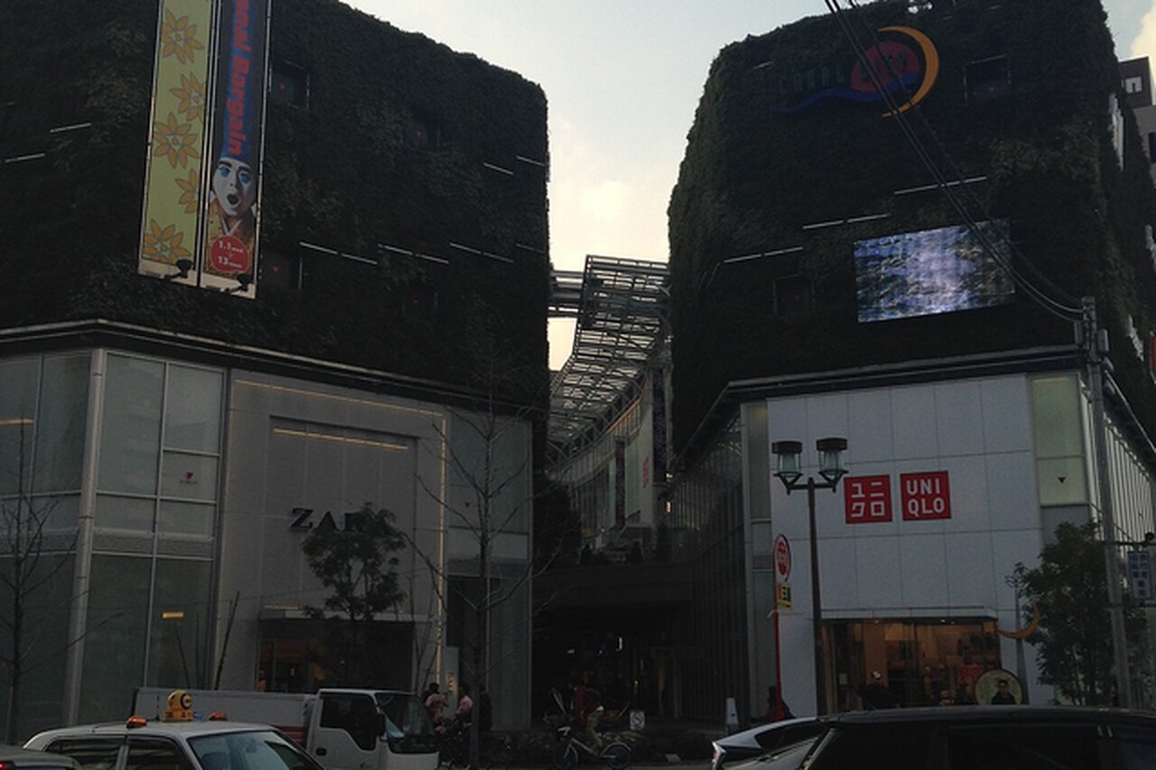 Canal City Hakata Tenjin shopping Fukuoka