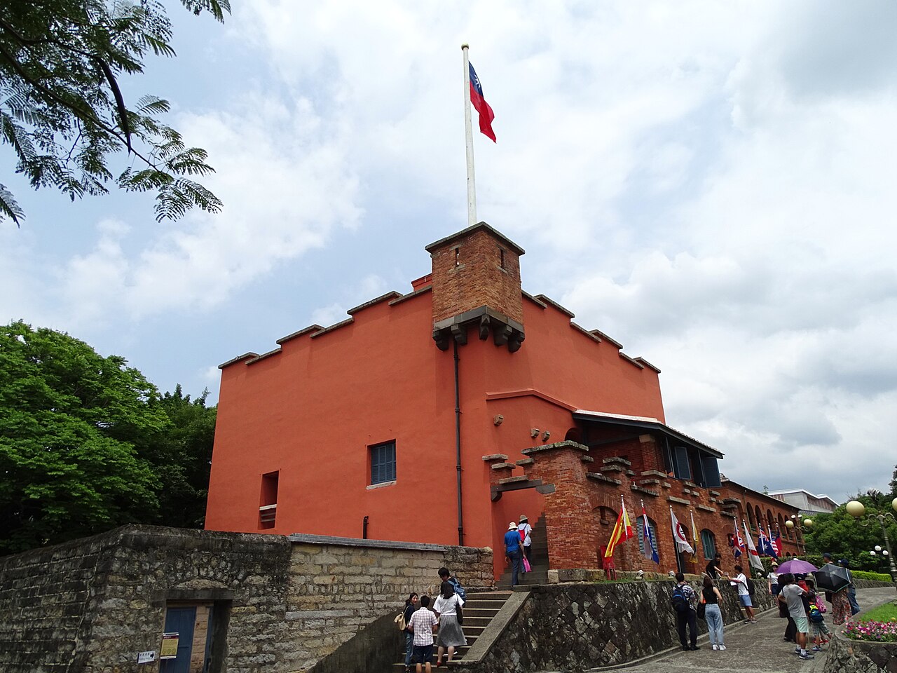 Eluanbi Lighthouse, Taiwan's southernmost point — white colonial-era lighthouse with a 27-nautical-mile beam