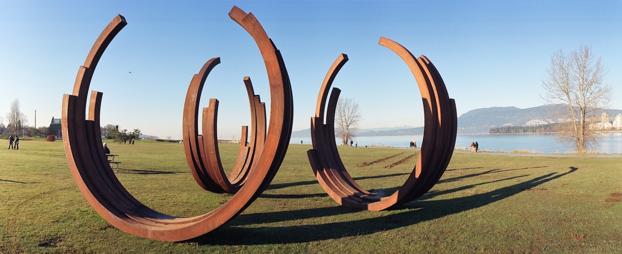 Vanier Park สวนริมทะเลใกล้ Museum of Vancouver