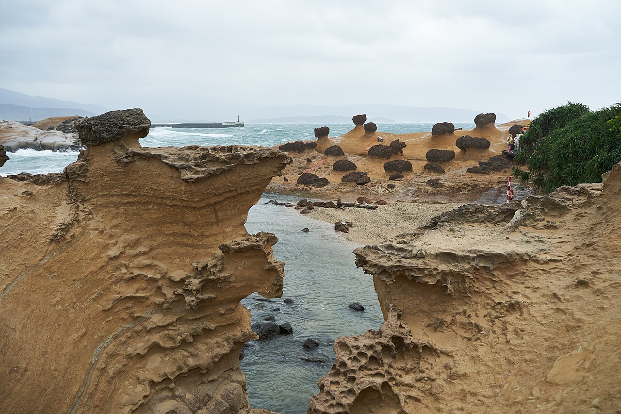 Longpan Park, Kenting — windswept grassland on Pacific-facing sea cliffs, ideal for stargazing