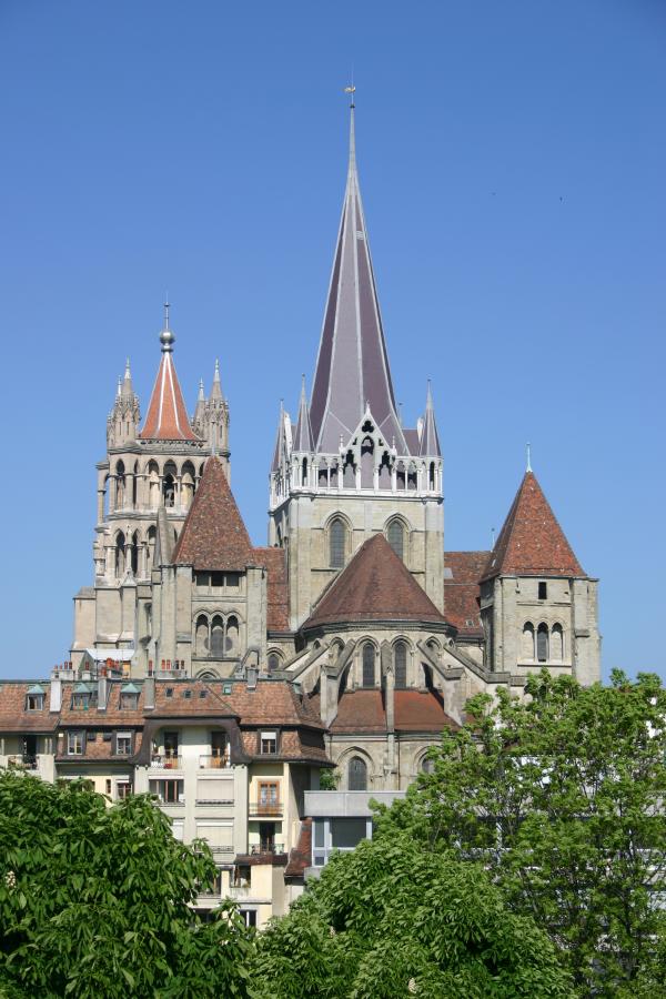 เมืองโลซานน์ริมทะเลสาบเจนีวา