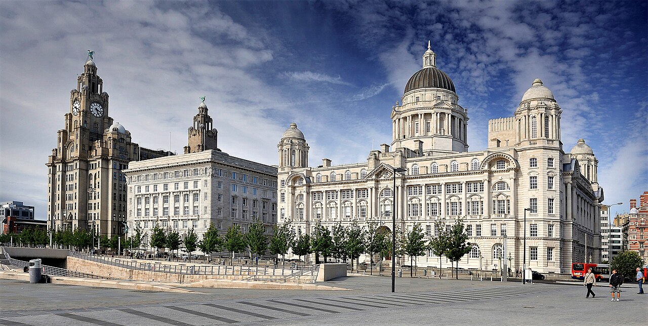ท่าเรือ Pier Head เมืองลิเวอร์พูลบ้านเกิด The Beatles