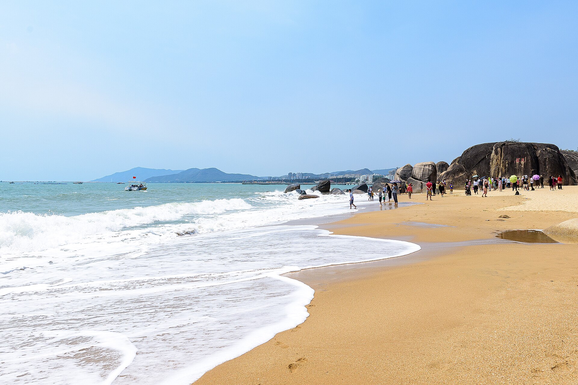 เทียนหยาไห่เจี่ยวจุดสุดขอบฟ้าริมทะเลในซานย่า — เที่ยวซานย่า จีน