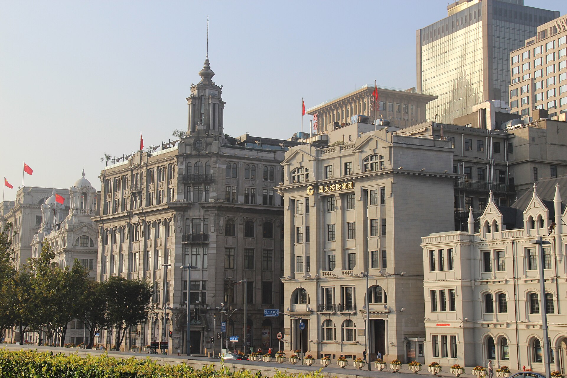 เดอะบันด์ เซี่ยงไฮ้ — อาคารอาณานิคมยุค 1920–1930 ริมแม่น้ำหวงผู มองจากฝั่ง Pudong