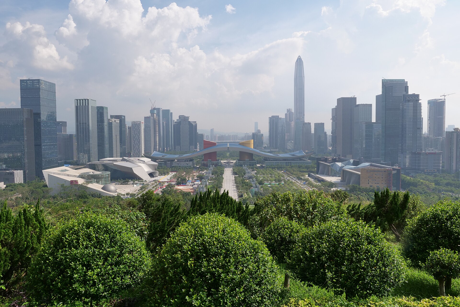 ย่าน Civic Center และฝูเถียน CBD เซินเจิ้น — ใจกลางเมืองที่รถไฟฟ้าหลายสายมาบรรจบ ใกล้สถานีสาย 1/3/4/11