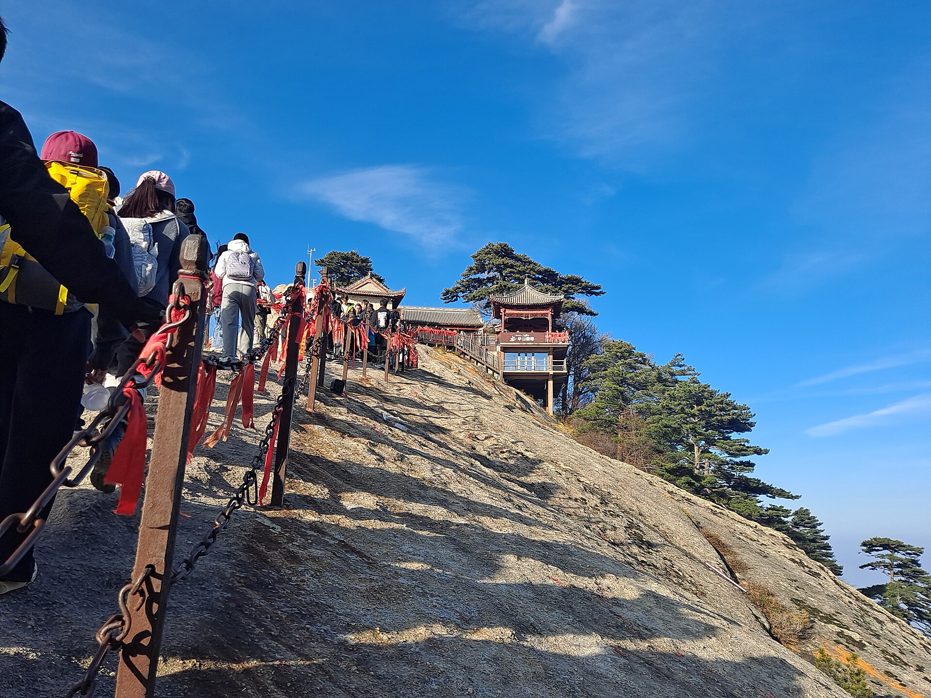 ภูเขาหัวซานหนึ่งในห้าภูเขาศักดิ์สิทธิ์ — เที่ยวซีอาน จีน