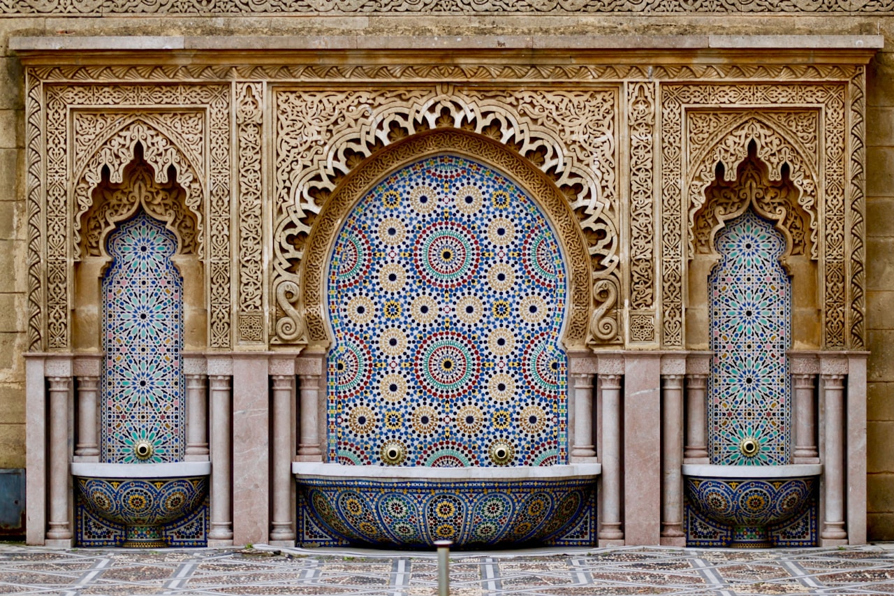 ลวดลายกระเบื้องโมเสกและสถาปัตยกรรม ประเทศโมร็อกโก — Moroccan tilework architecture