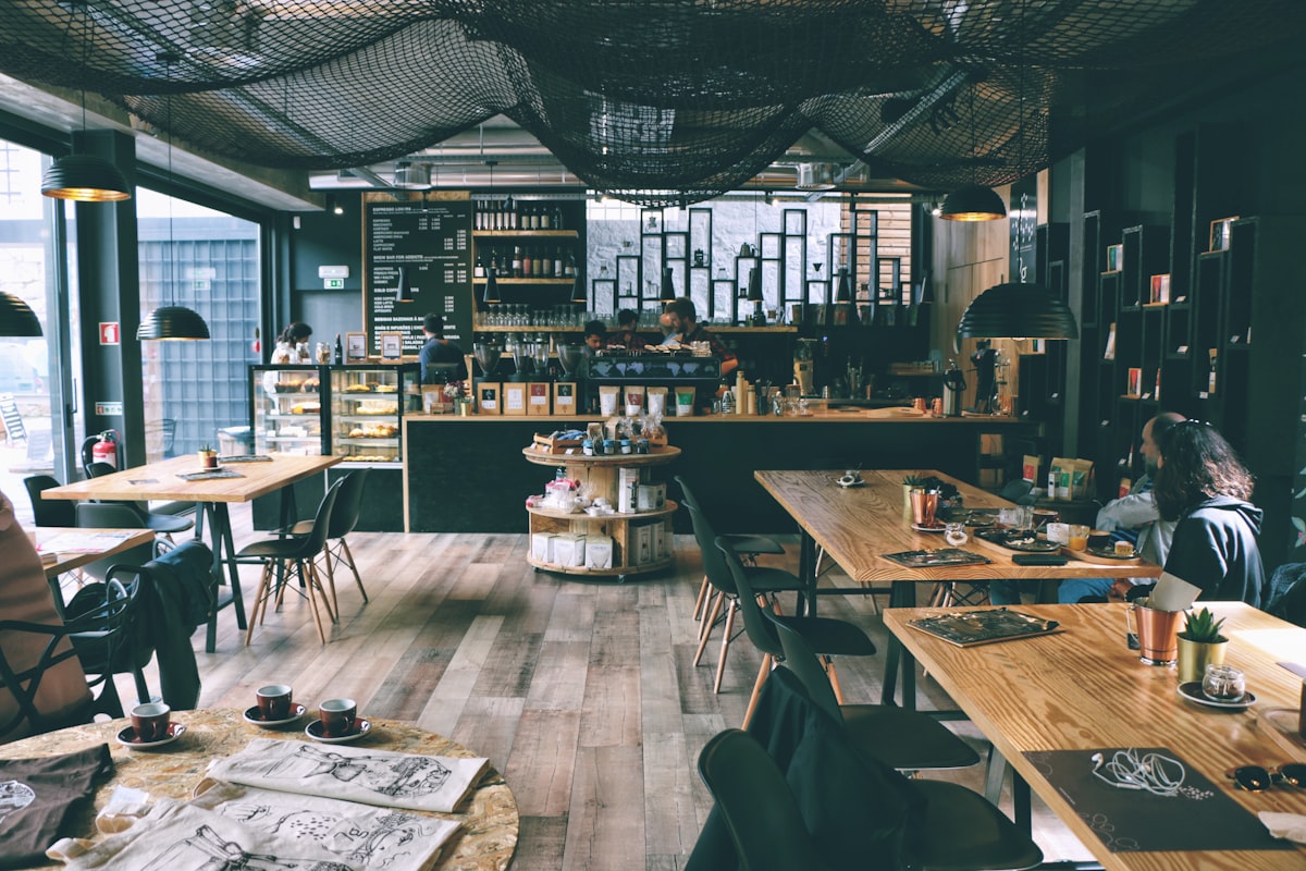 A minimalist specialty coffee interior, evoking Onibus Coffee in Nakameguro (atmosphere image)