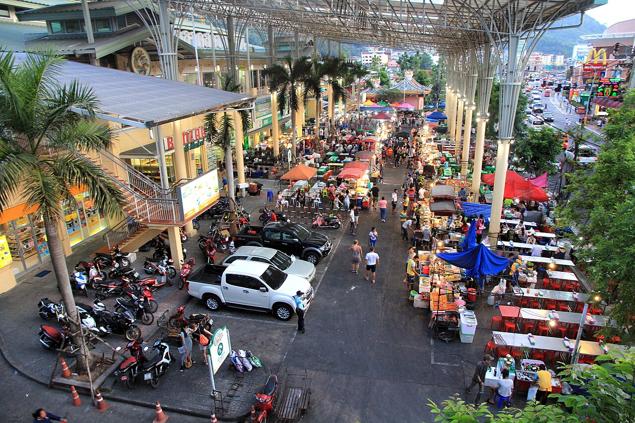 A fish market in Patong, Phuket, with fresh seafood on display — a place to buy seafood in the centre of Patong