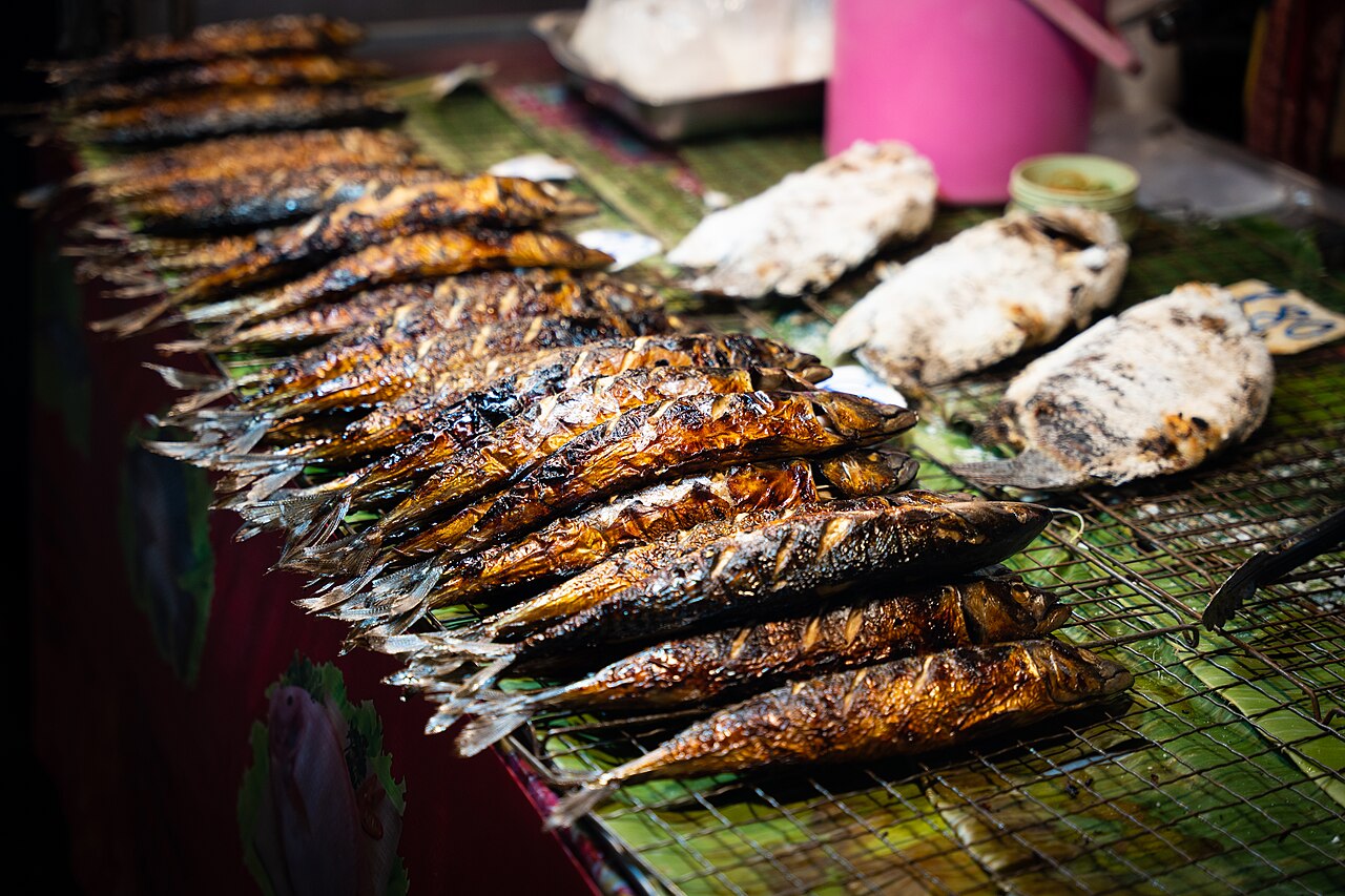 Phuket seafood — fresh prawns, crab, shellfish and fish on ice ready to be cooked at a seaside restaurant