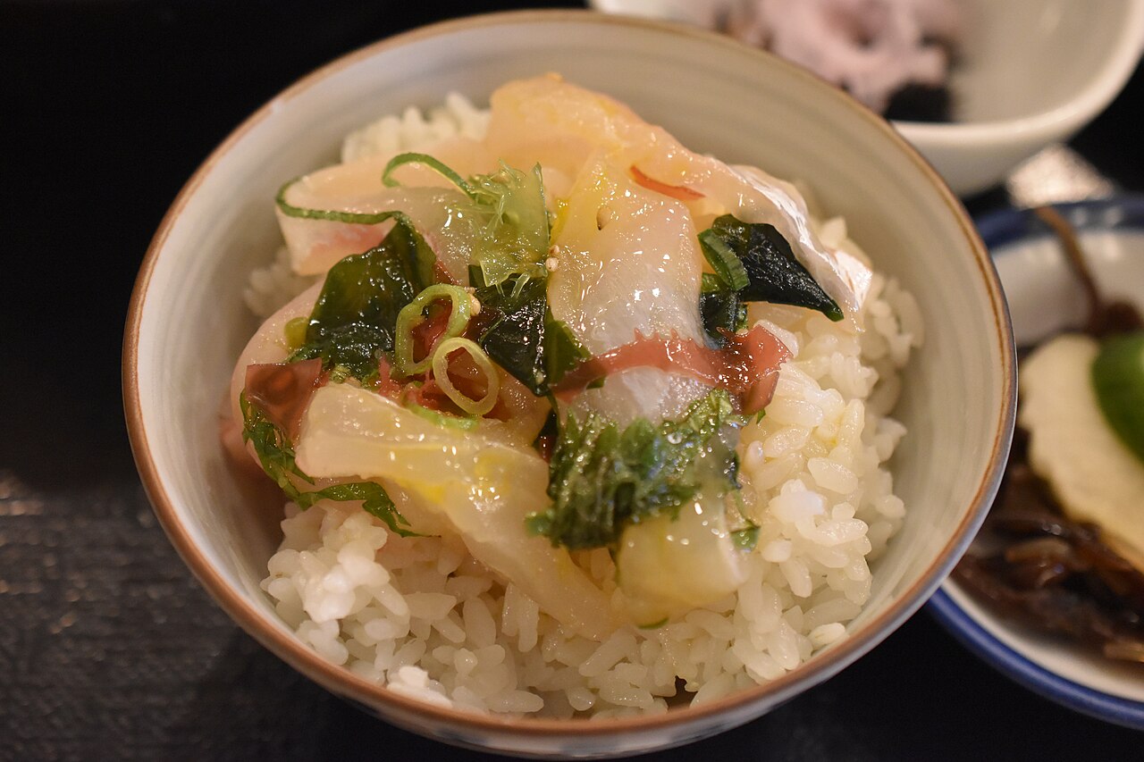 ข้าวหน้าปลาไท