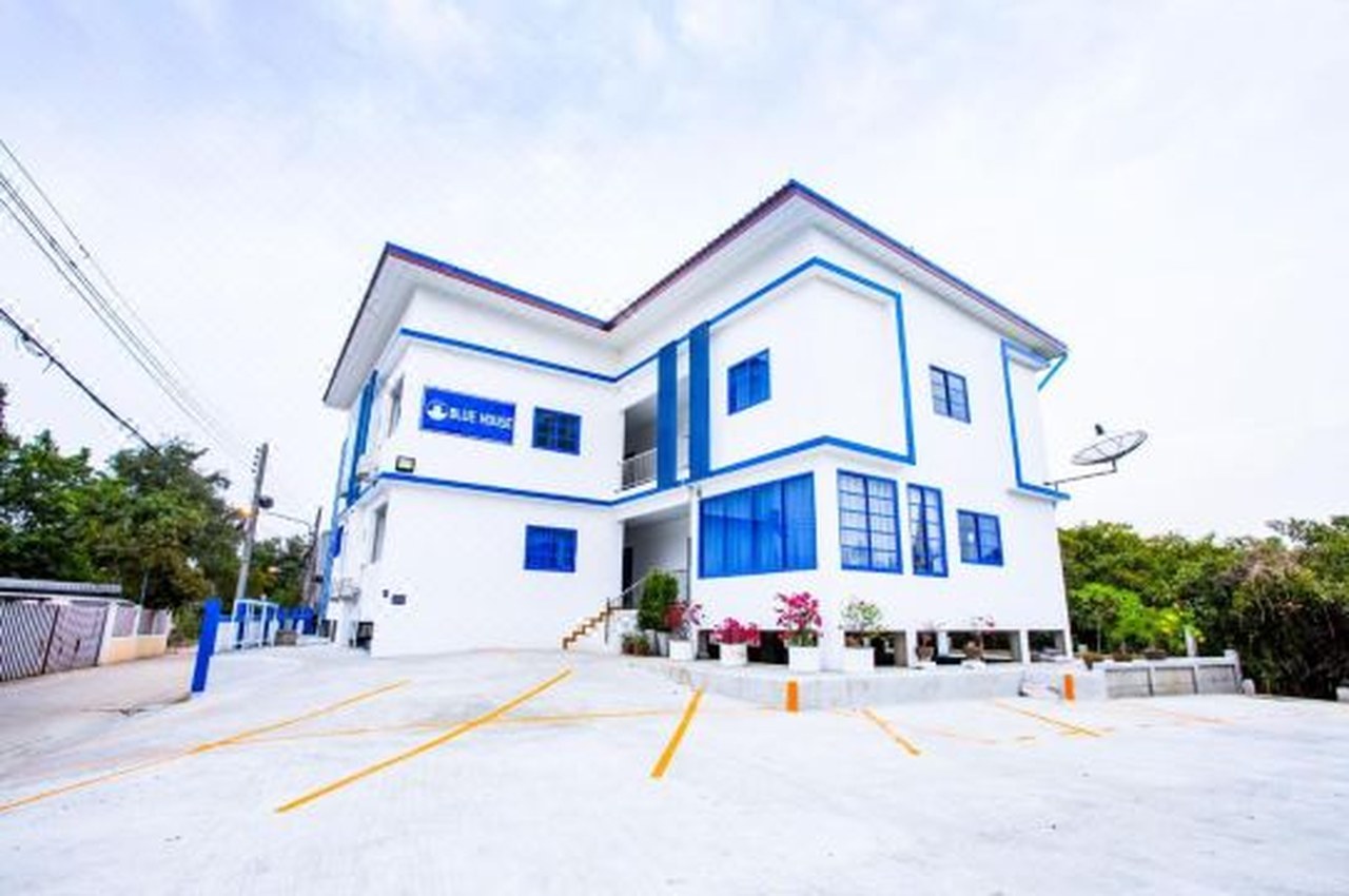 Blue House Ang Thong