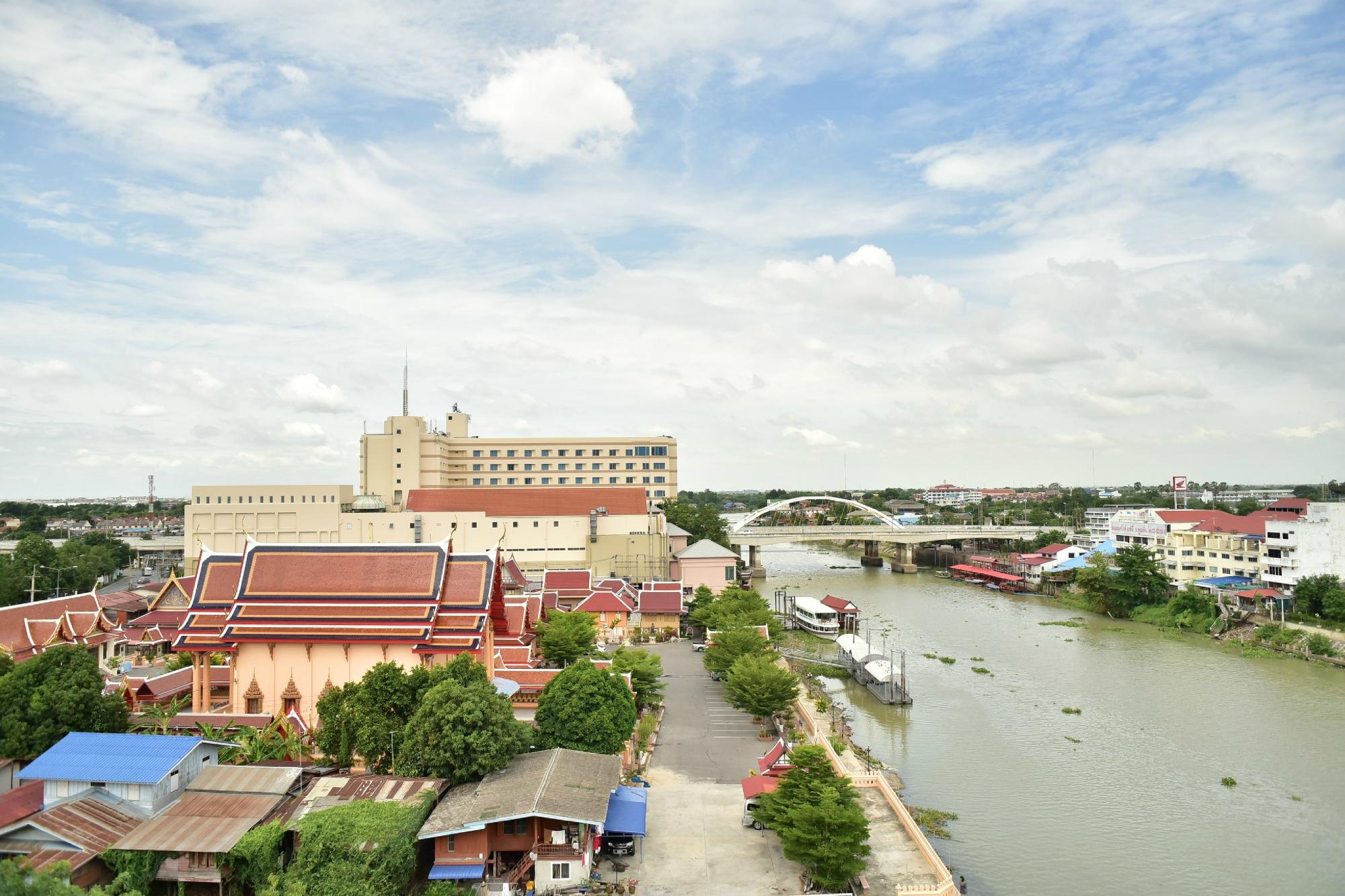 Ayothaya Riverside Hotel