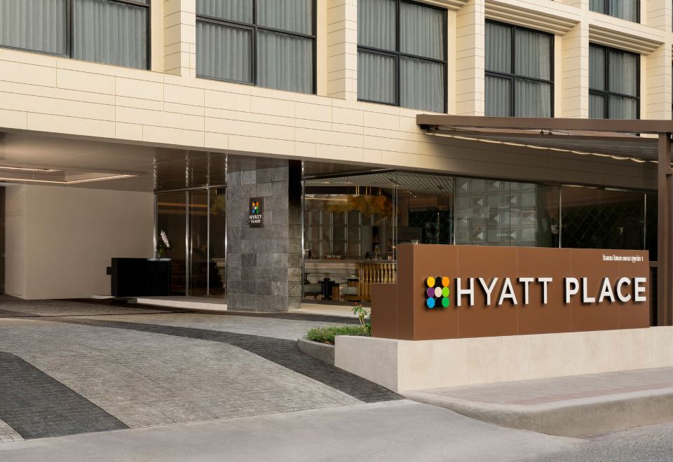 Hyatt Place Bangkok Sukhumvit 1