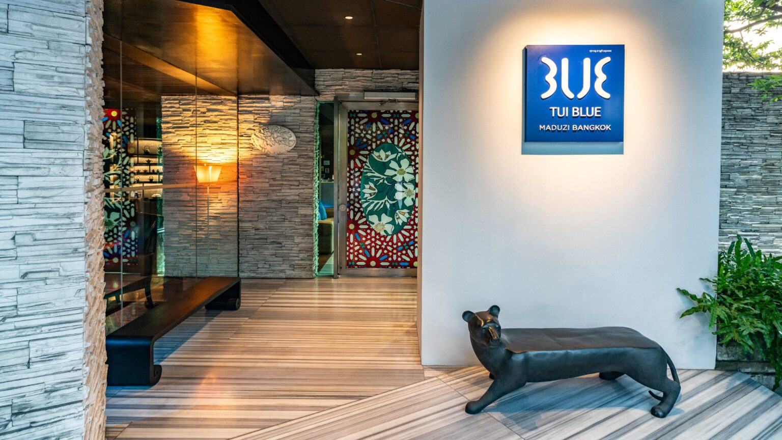 Maduzi Hotel Bangkok