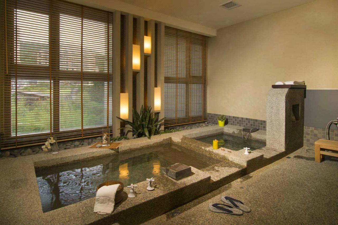 บ่อแช่น้ำแร่รวมและโซนสปาของ Beitou Hot Spring Resort