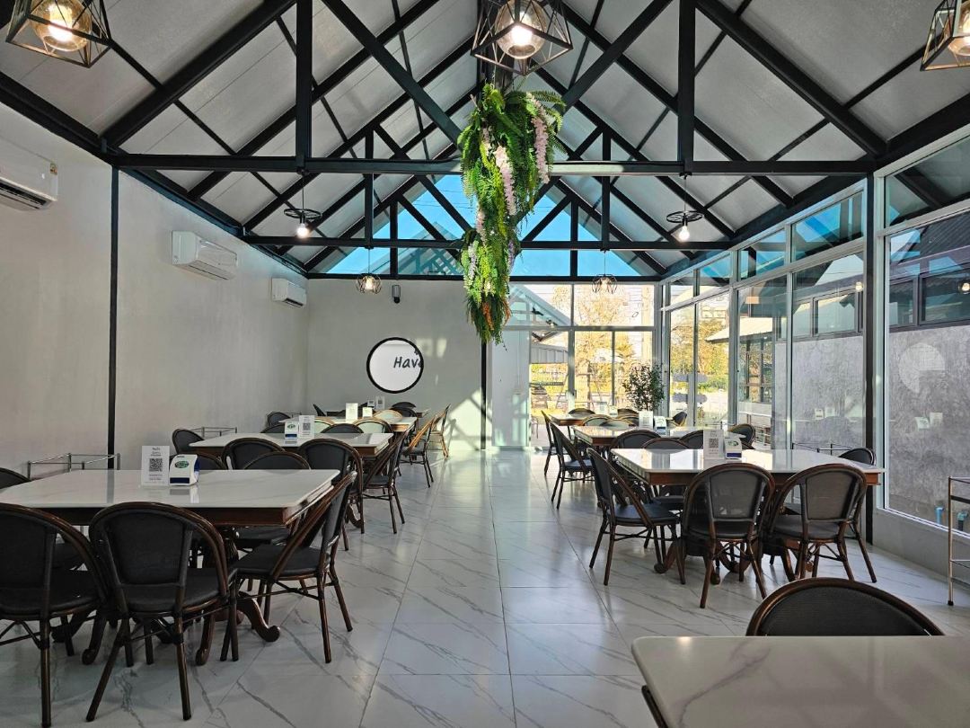 111 Food Corner restaurant under an open steel-and-glass roof