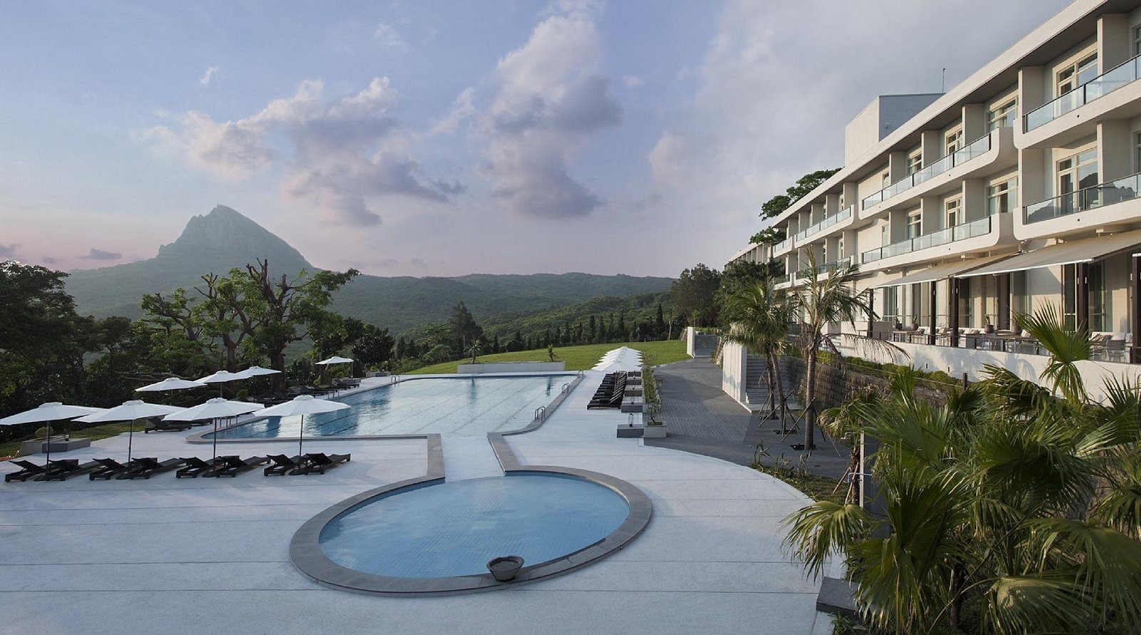 บรรยากาศห้องพักสไตล์ดีไซน์ของ Gloria Manor
