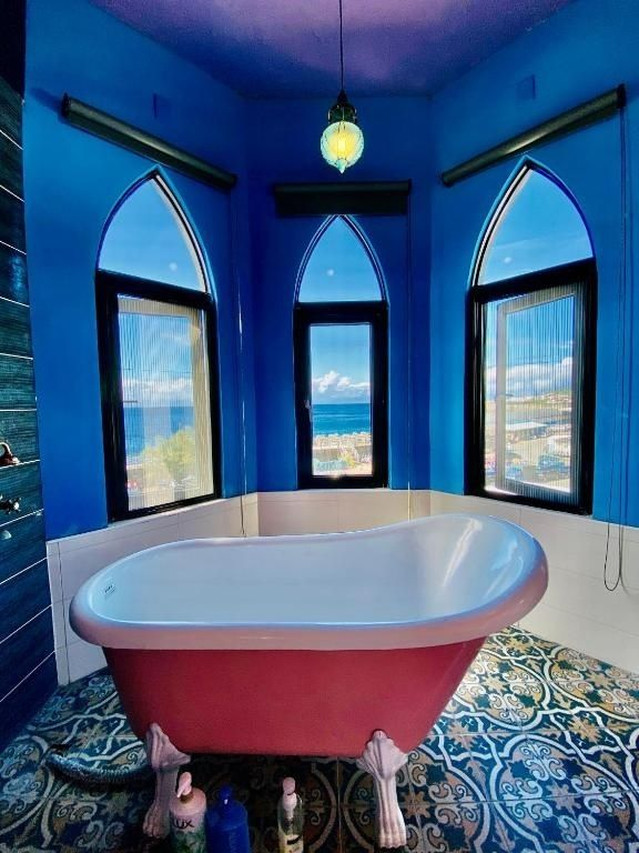 Castle-themed interior room at Twinkle Ocean Diving Hostel, Green Island Taiwan
