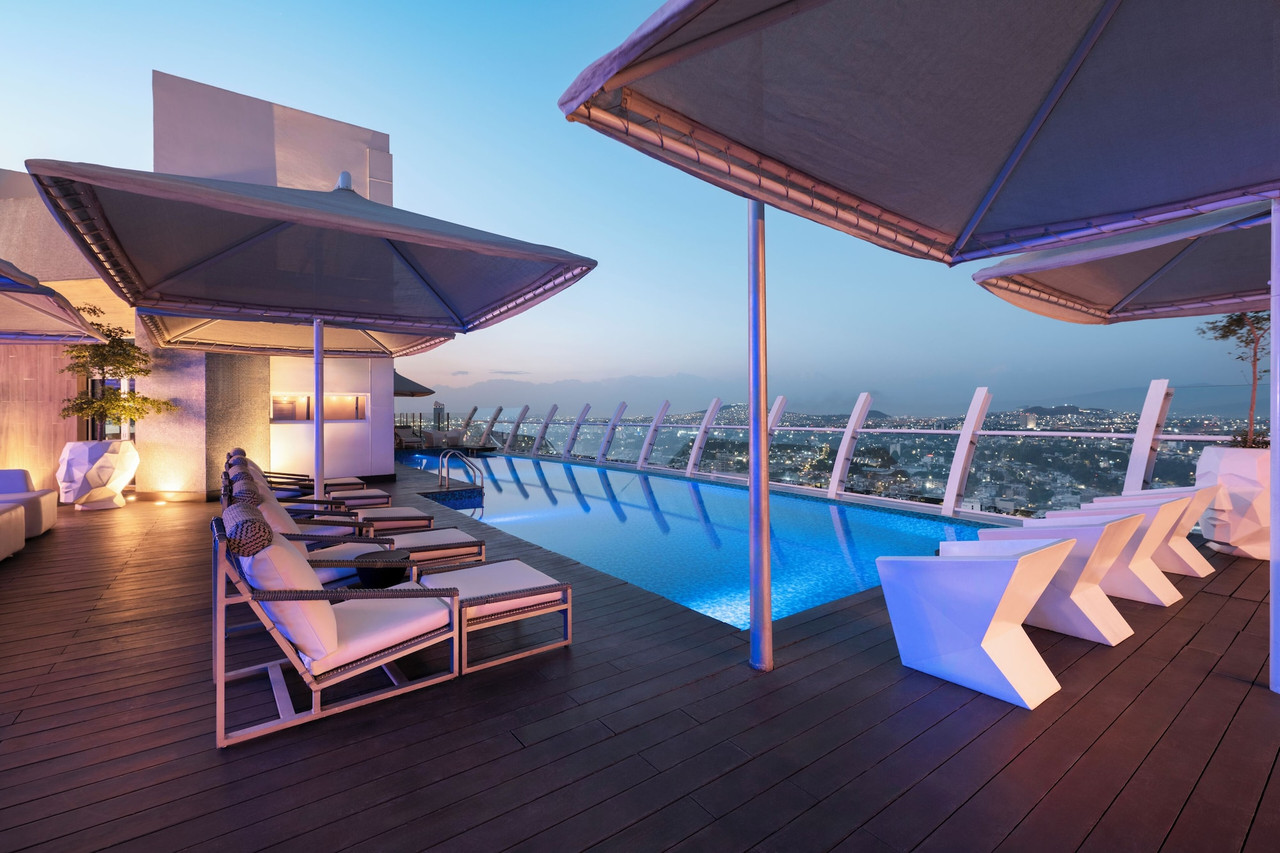 B.I.T.S. Rooftop Lounge infinity pool on the 26th floor — Hard Rock Hotel Guadalajara