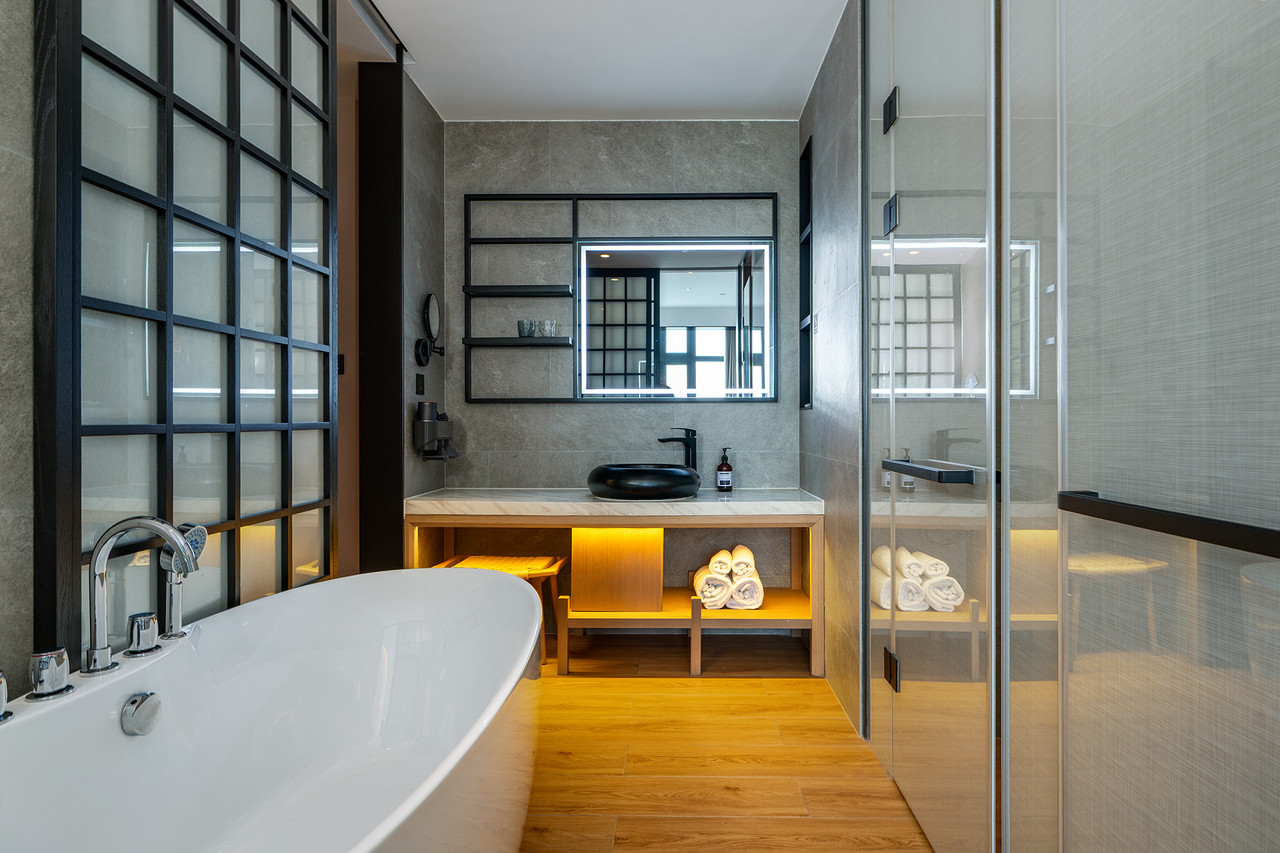 Holiday Inn Express Guangzhou Baiyun Airport T2 by IHG (广州白云机场T2智选假日酒店)