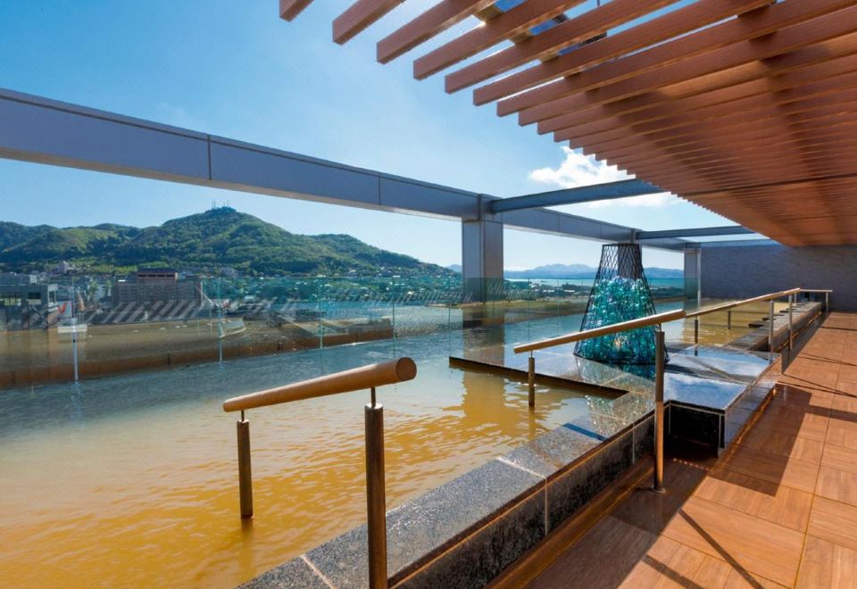 Infinity Spa ออนเซ็นกลางแจ้งชั้น 15 Century Marina Hakodate วิว Mt. Hakodate
