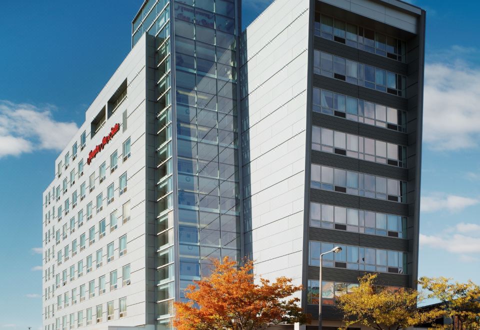 Hampton Inn & Suites Boston Crosstown Center