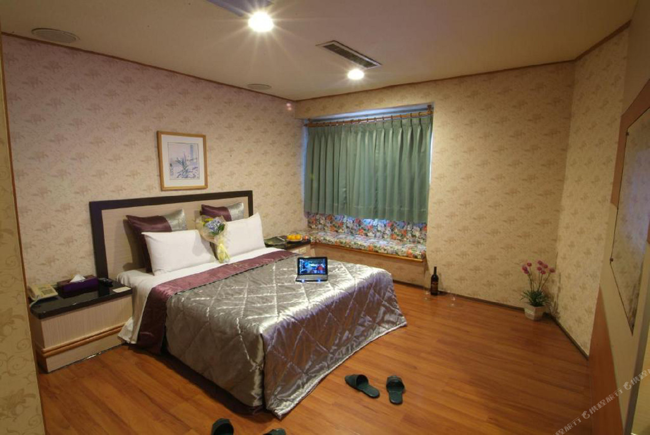 ห้องพัก Deluxe สไตล์ใต้ทะเล Left Bank Hotel Hsinchu