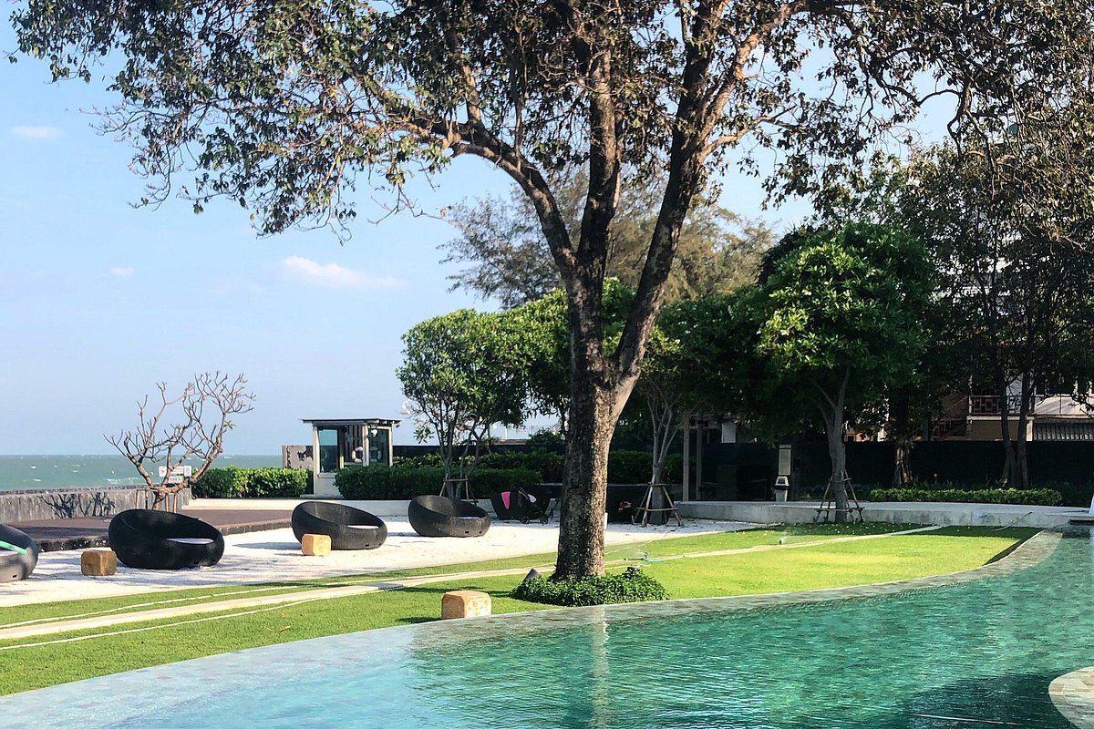 Baan Sansuk Beachfront