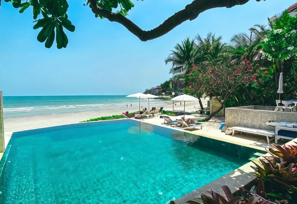 Nern Chalet Beachfront Hotel