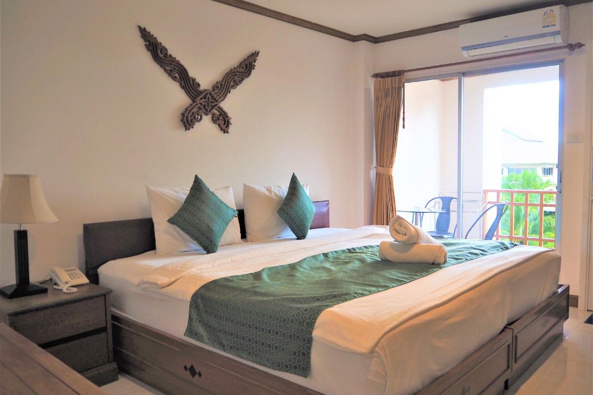 Hua Hin White Villa