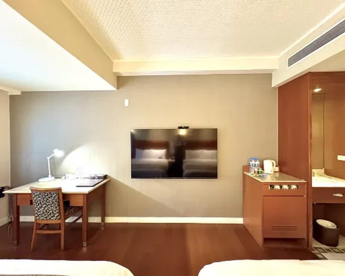 Hualien train station area — Charming City Hotel is a 3-minute walk from the station exit