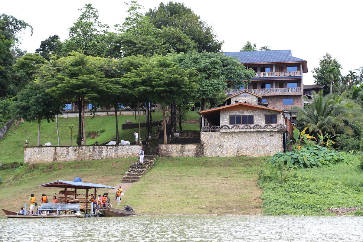 P Guest House and Country Resort