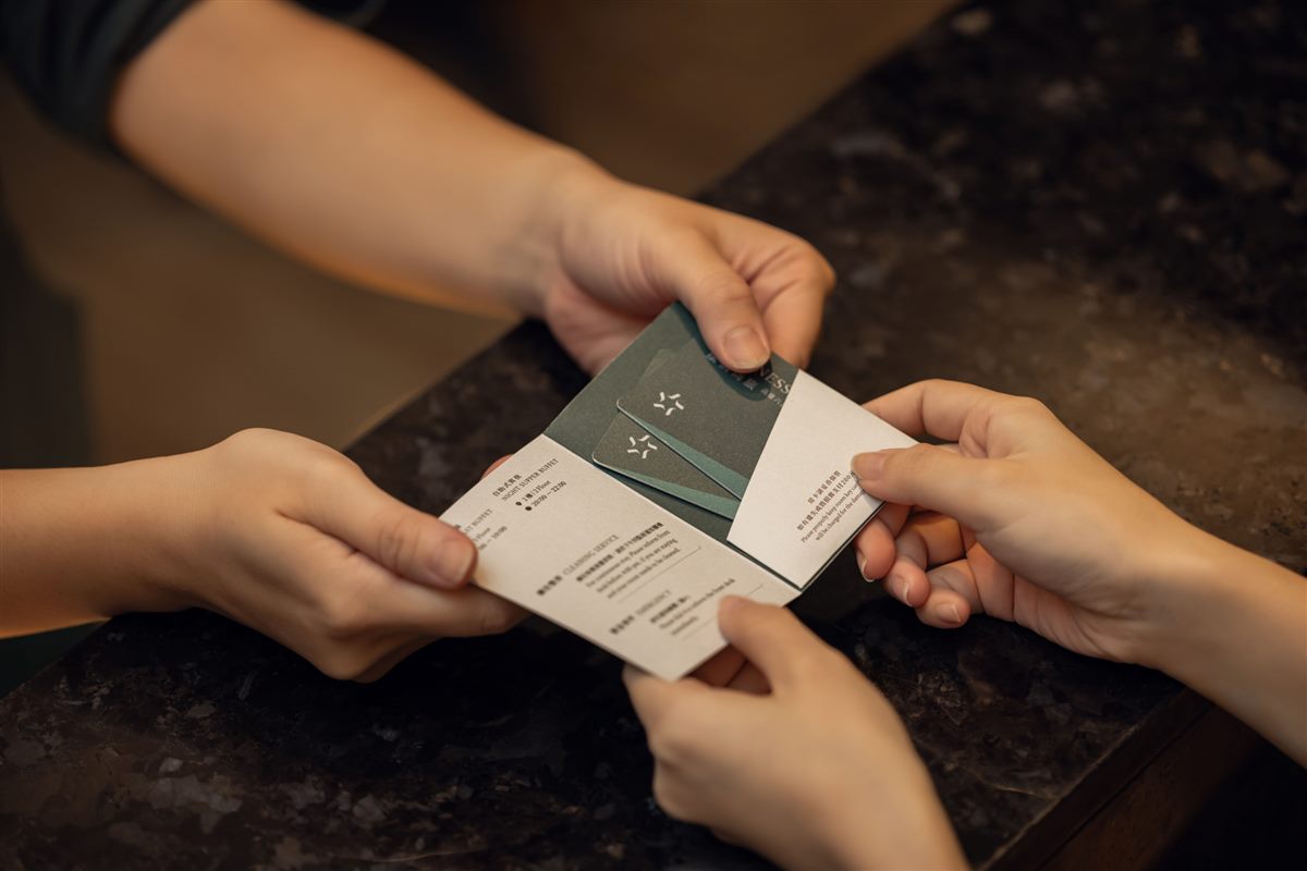 บุฟเฟ่ต์อาหารเช้าและของว่างฟรีที่ Kindness Hotel