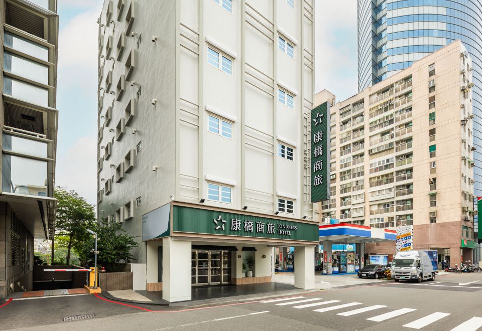 ห้องพัก Kindness Hotel Min Sheng ไถหนาน