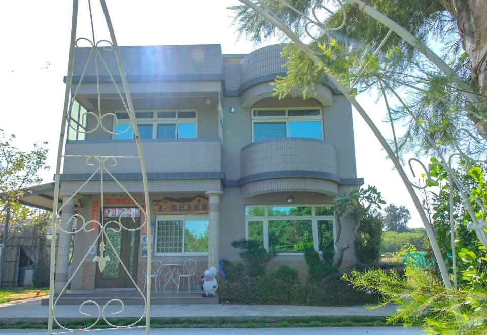 ห้องพักสะอาดสบาย Jindunyuan B&B จินเหมิน