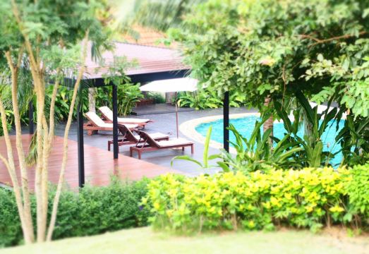 Chaw Ka Cher Tropicana Lanta Resort