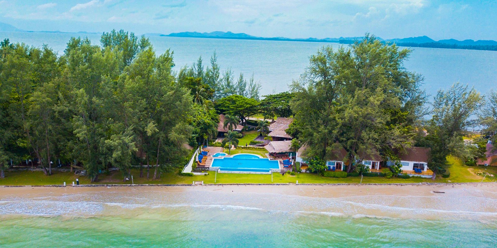 Twin Bay Resort