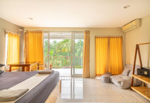 Echo Beach Hostel