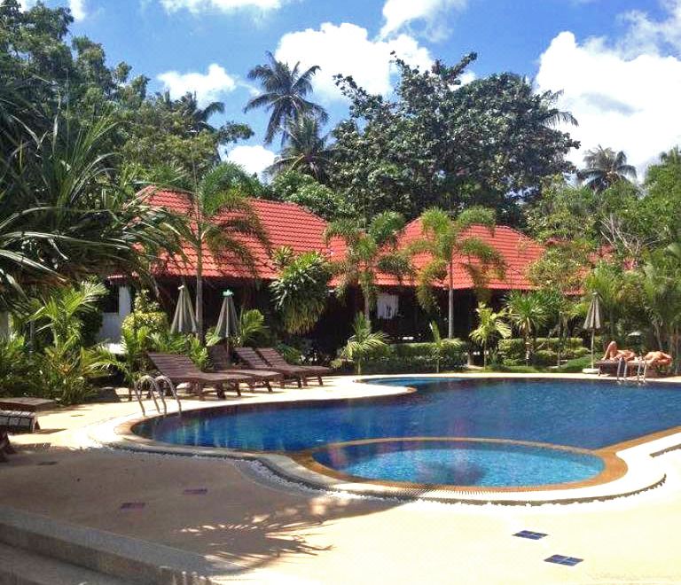 Mac's Bay Resort