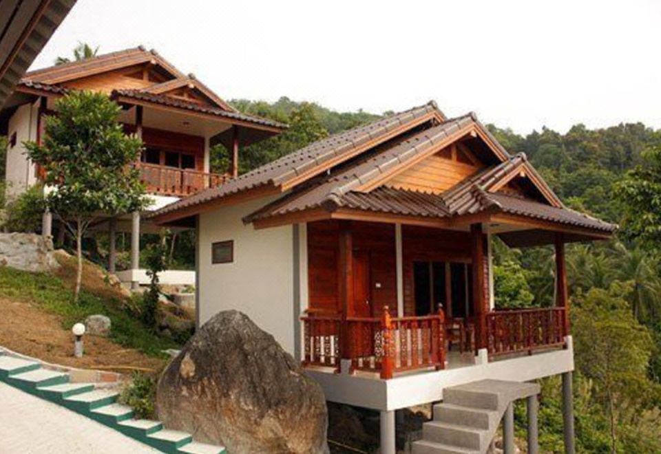 Haad Yao Over Bay Resort