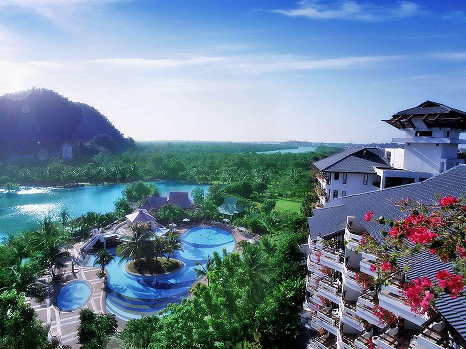 Maritime Park & Spa Resort