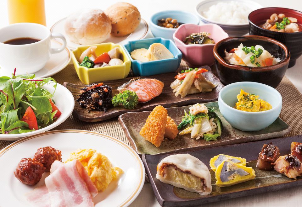 บุฟเฟ่ต์อาหารเช้า Garden Cafe สไตล์ญี่ปุ่น-ตะวันตก เมนูท้องถิ่นคุมาโมโตะ