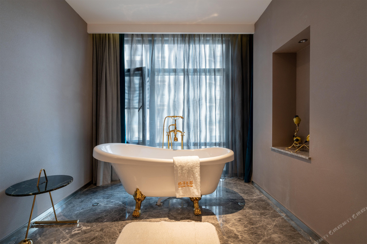 Review of Crystal Orange Kunming Nanping
