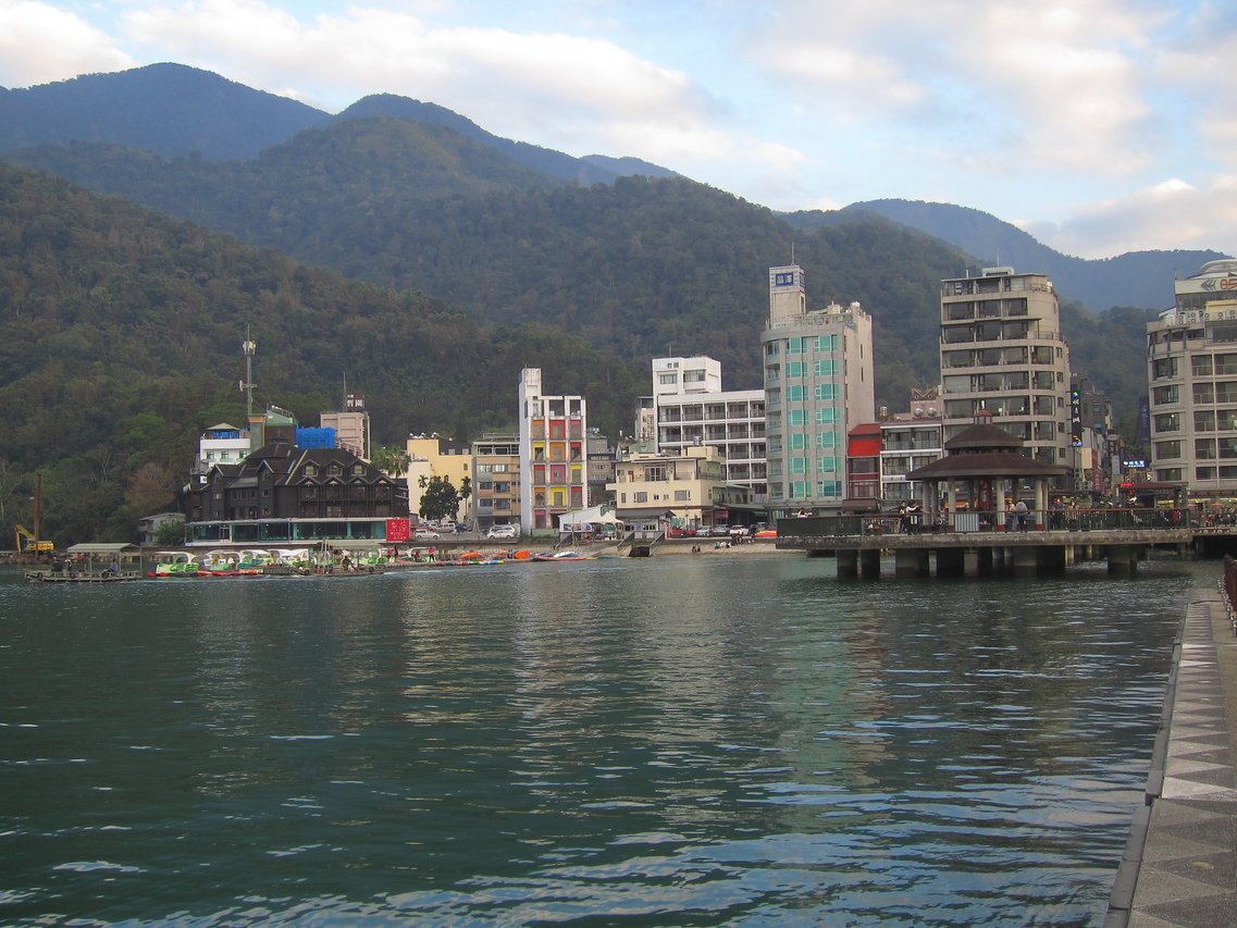 Sun Moon Lake scenery from Shuishe