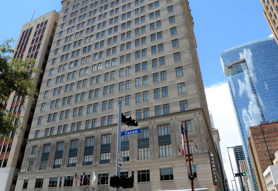 Magnolia Hotel Houston