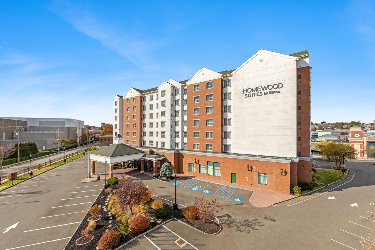 Homewood Suites by Hilton East Rutherford