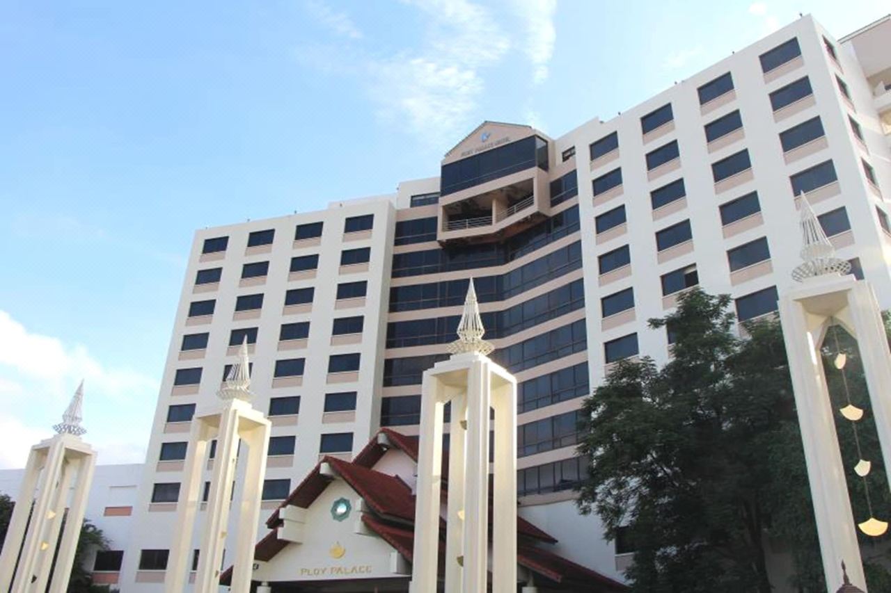 Ploy Palace Hotel