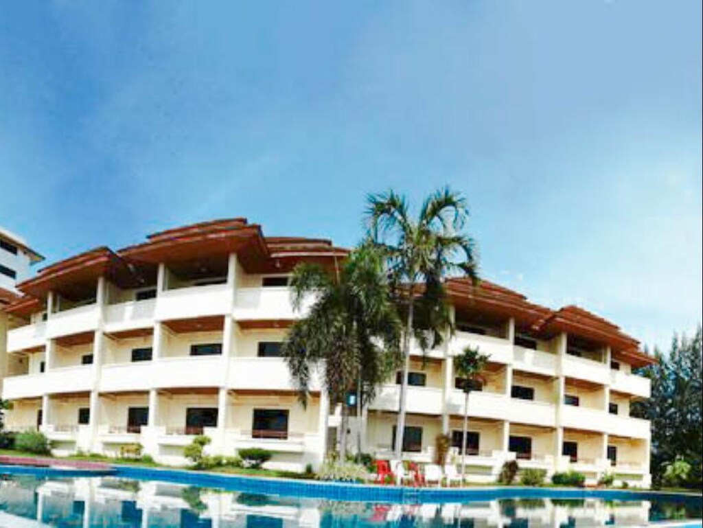 Nakhonphanom River View Hotel