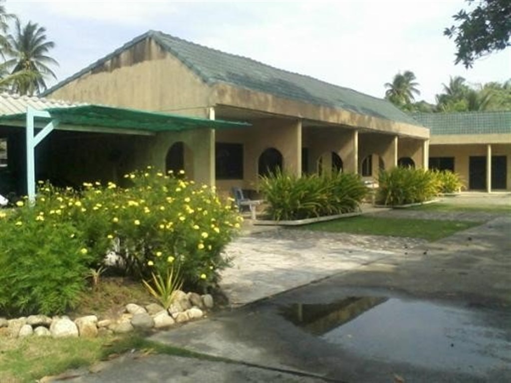Takbai Lagoon Resort